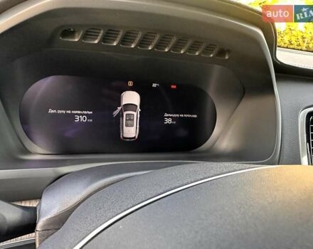 Серый Вольво ХС90, объемом двигателя 1.97 л и пробегом 50 тыс. км за 53700 $, фото 30 на Automoto.ua