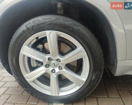 Сірий Вольво ХС90, об'ємом двигуна 2 л та пробігом 73 тис. км за 47000 $, фото 6 на Automoto.ua