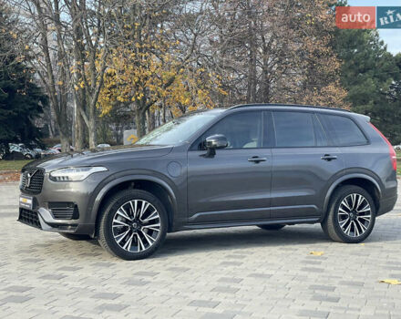 Серый Вольво ХС90, объемом двигателя 2 л и пробегом 65 тыс. км за 62400 $, фото 2 на Automoto.ua