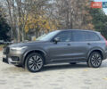 Серый Вольво ХС90, объемом двигателя 2 л и пробегом 65 тыс. км за 62400 $, фото 2 на Automoto.ua