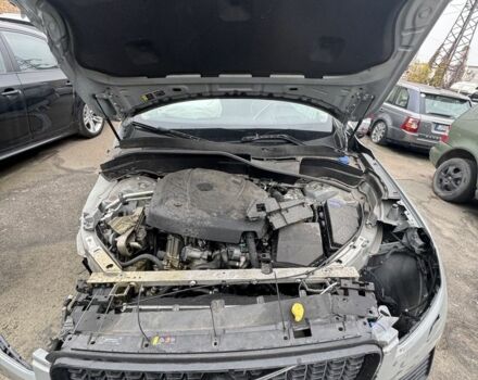 Сірий Вольво ХС90, об'ємом двигуна 2 л та пробігом 80 тис. км за 12500 $, фото 2 на Automoto.ua