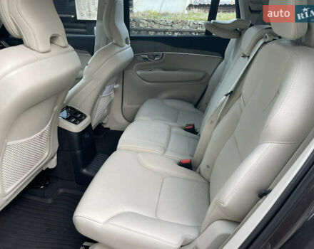 Серый Вольво ХС90, объемом двигателя 2 л и пробегом 65 тыс. км за 62400 $, фото 31 на Automoto.ua