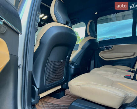 Вольво ХС90 2023 в Киеве на Automoto.ua Серый Вольво ХС90, объемом двигателя 1.97 л и пробегом 114 тыс. км за 53500 $, фото 70 на Automoto.ua