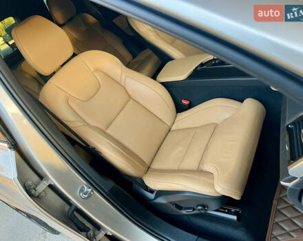 Вольво ХС90 2023 в Киеве на Automoto.ua Серый Вольво ХС90, объемом двигателя 1.97 л и пробегом 114 тыс. км за 53500 $, фото 65 на Automoto.ua