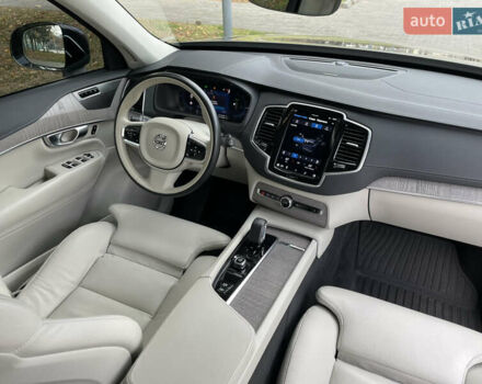 Серый Вольво ХС90, объемом двигателя 2 л и пробегом 65 тыс. км за 62400 $, фото 18 на Automoto.ua