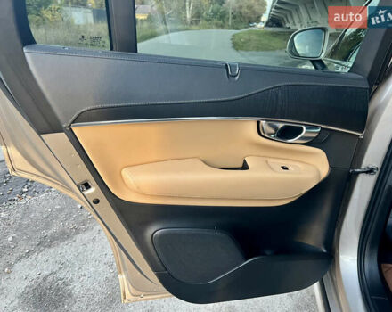 Вольво ХС90 2023 в Киеве на Automoto.ua Серый Вольво ХС90, объемом двигателя 1.97 л и пробегом 114 тыс. км за 53500 $, фото 73 на Automoto.ua