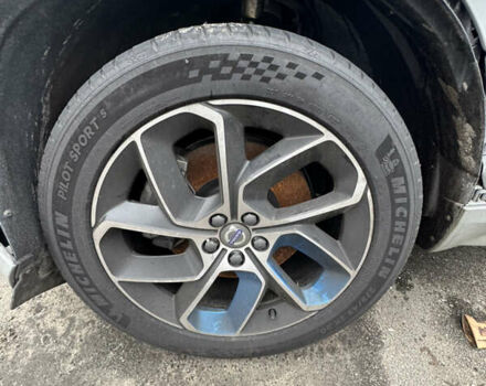 Серый Вольво ХС90, объемом двигателя 2 л и пробегом 80 тыс. км за 12500 $, фото 15 на Automoto.ua