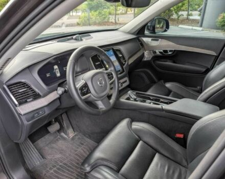 Сірий Вольво ХС90, об'ємом двигуна 2 л та пробігом 20 тис. км за 23200 $, фото 8 на Automoto.ua