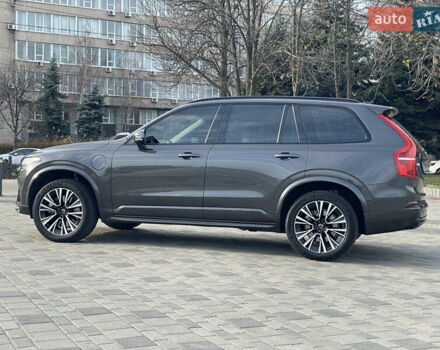 Серый Вольво ХС90, объемом двигателя 2 л и пробегом 65 тыс. км за 62400 $, фото 4 на Automoto.ua