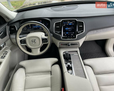 Серый Вольво ХС90, объемом двигателя 2 л и пробегом 65 тыс. км за 62400 $, фото 19 на Automoto.ua