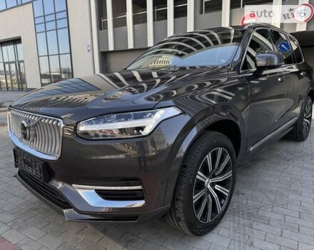 Серый Вольво ХС90, объемом двигателя 2 л и пробегом 14 тыс. км за 69333 $, фото 5 на Automoto.ua