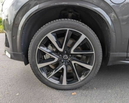 Сірий Вольво ХС90, об'ємом двигуна 2 л та пробігом 20 тис. км за 23200 $, фото 18 на Automoto.ua