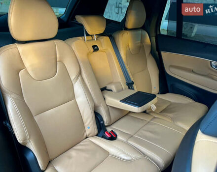 Вольво ХС90 2023 в Киеве на Automoto.ua Серый Вольво ХС90, объемом двигателя 1.97 л и пробегом 114 тыс. км за 53500 $, фото 58 на Automoto.ua