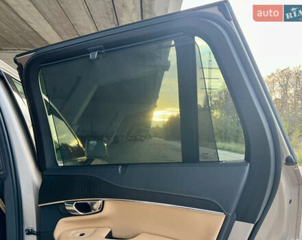 Вольво ХС90 2023 в Киеве на Automoto.ua Серый Вольво ХС90, объемом двигателя 1.97 л и пробегом 114 тыс. км за 53500 $, фото 55 на Automoto.ua