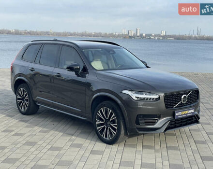 Серый Вольво ХС90, объемом двигателя 2 л и пробегом 65 тыс. км за 62400 $, фото 9 на Automoto.ua