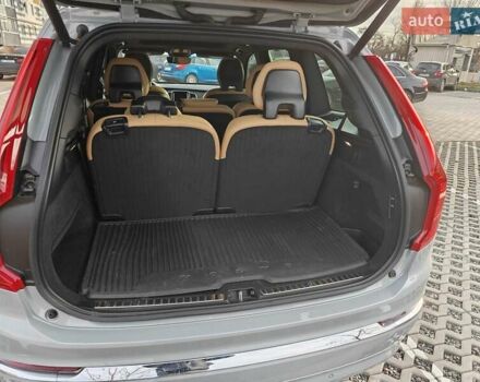 Сірий Вольво ХС90, об'ємом двигуна 1.97 л та пробігом 21 тис. км за 62000 $, фото 6 на Automoto.ua