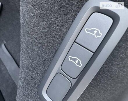 Серый Вольво ХС90, объемом двигателя 2 л и пробегом 14 тыс. км за 69333 $, фото 20 на Automoto.ua