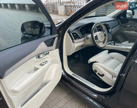 Серый Вольво ХС90, объемом двигателя 2 л и пробегом 65 тыс. км за 62400 $, фото 17 на Automoto.ua