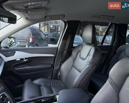 Серый Вольво ХС90, объемом двигателя 1.97 л и пробегом 58 тыс. км за 52000 $, фото 20 на Automoto.ua