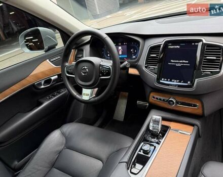 Серый Вольво ХС90, объемом двигателя 2 л и пробегом 24 тыс. км за 47000 $, фото 17 на Automoto.ua