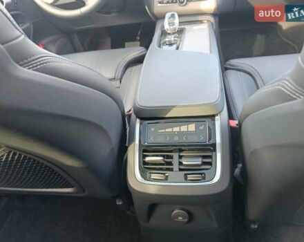 Серый Вольво ХС90, объемом двигателя 1.97 л и пробегом 21 тыс. км за 83700 $, фото 23 на Automoto.ua