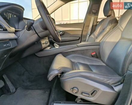 Серый Вольво ХС90, объемом двигателя 1.97 л и пробегом 21 тыс. км за 83700 $, фото 17 на Automoto.ua