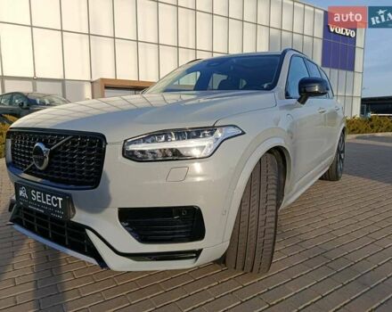 Серый Вольво ХС90, объемом двигателя 1.97 л и пробегом 21 тыс. км за 83700 $, фото 1 на Automoto.ua