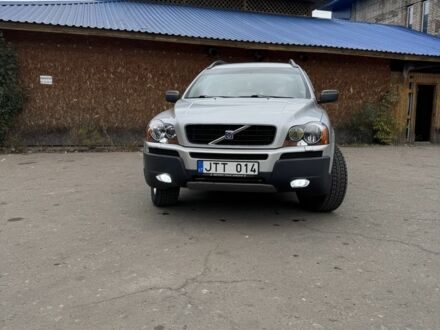 Серый Вольво ХС90, объемом двигателя 2.4 л и пробегом 270 тыс. км за 5700 $, фото 1 на Automoto.ua