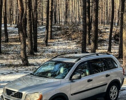Сірий Вольво ХС90, об'ємом двигуна 2.4 л та пробігом 300 тис. км за 5500 $, фото 1 на Automoto.ua