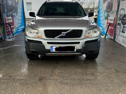 Серый Вольво ХС90, объемом двигателя 2.4 л и пробегом 350 тыс. км за 4800 $, фото 1 на Automoto.ua