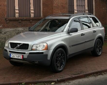 Серый Вольво ХС90, объемом двигателя 2.4 л и пробегом 245 тыс. км за 5900 $, фото 1 на Automoto.ua