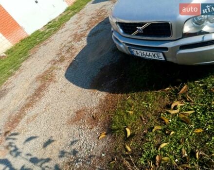 Серый Вольво ХС90, объемом двигателя 2.92 л и пробегом 325 тыс. км за 4500 $, фото 1 на Automoto.ua