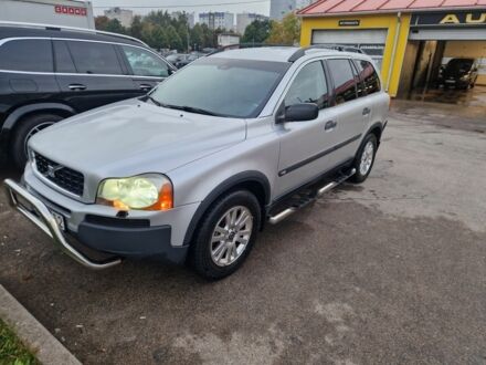 Вольво ХС90 2005 в Киеве на Automoto.ua Серый Вольво ХС90, объемом двигателя 2.4 л и пробегом 320 тыс. км за 4400 $, фото 1 на Automoto.ua