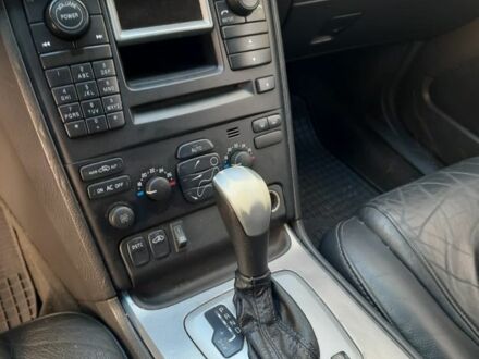 Серый Вольво ХС90, объемом двигателя 2.4 л и пробегом 3 тыс. км за 4000 $, фото 1 на Automoto.ua