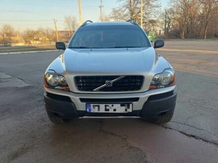 Серый Вольво ХС90, объемом двигателя 2.4 л и пробегом 300 тыс. км за 5000 $, фото 1 на Automoto.ua