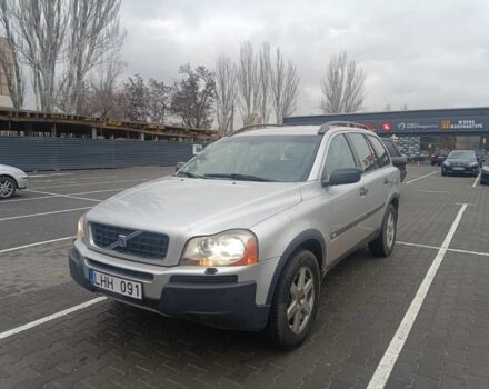 Серый Вольво ХС90, объемом двигателя 2.4 л и пробегом 316 тыс. км за 5600 $, фото 1 на Automoto.ua