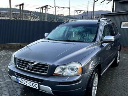 Серый Вольво ХС90, объемом двигателя 2.4 л и пробегом 402 тыс. км за 10350 $, фото 1 на Automoto.ua
