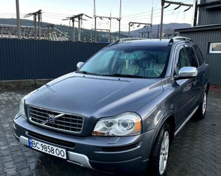 Серый Вольво ХС90, объемом двигателя 2.4 л и пробегом 402 тыс. км за 10350 $, фото 1 на Automoto.ua