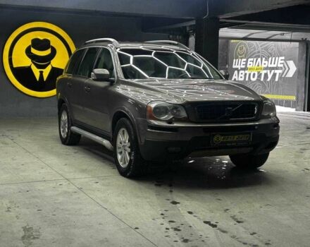 Серый Вольво ХС90, объемом двигателя 2.4 л и пробегом 364 тыс. км за 6600 $, фото 1 на Automoto.ua