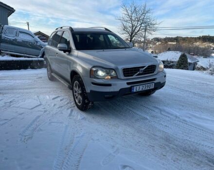 Серый Вольво ХС90, объемом двигателя 0 л и пробегом 300 тыс. км за 6300 $, фото 1 на Automoto.ua