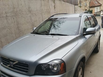 Серый Вольво ХС90, объемом двигателя 2.4 л и пробегом 240 тыс. км за 11500 $, фото 1 на Automoto.ua