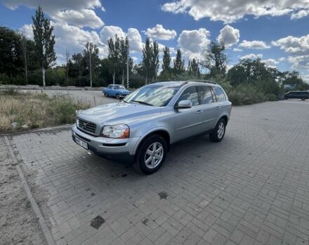 Серый Вольво ХС90, объемом двигателя 2.4 л и пробегом 368 тыс. км за 7150 $, фото 1 на Automoto.ua