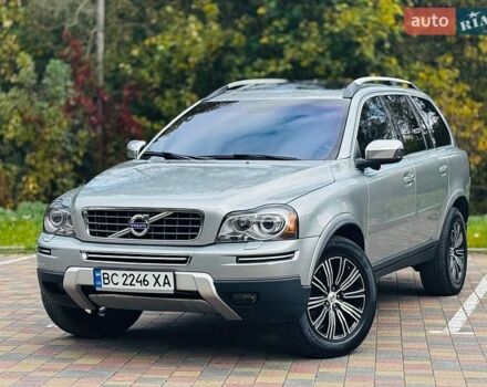 Серый Вольво ХС90, объемом двигателя 2.4 л и пробегом 290 тыс. км за 18500 $, фото 1 на Automoto.ua