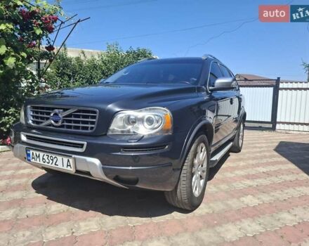 Серый Вольво ХС90, объемом двигателя 2.4 л и пробегом 351 тыс. км за 16500 $, фото 1 на Automoto.ua