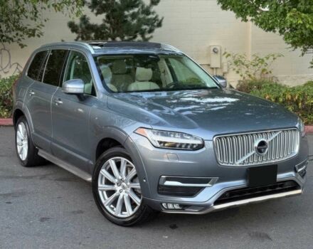 Серый Вольво ХС90, объемом двигателя 2 л и пробегом 72 тыс. км за 12300 $, фото 1 на Automoto.ua