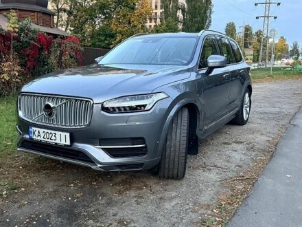 Сірий Вольво ХС90, об'ємом двигуна 1.97 л та пробігом 113 тис. км за 39500 $, фото 1 на Automoto.ua