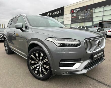 Серый Вольво ХС90, объемом двигателя 2 л и пробегом 115 тыс. км за 45900 $, фото 1 на Automoto.ua