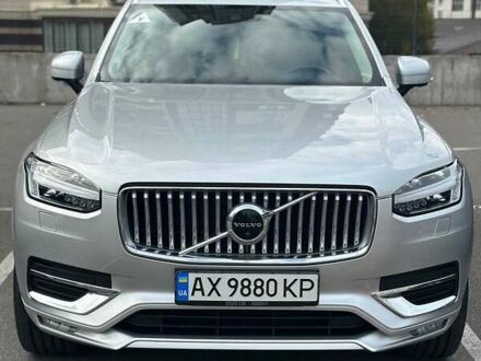 Вольво ХС90 2021 в Киеве на Automoto.ua Серый Вольво ХС90, объемом двигателя 1.97 л и пробегом 48 тыс. км за 56000 $, фото 1 на Automoto.ua