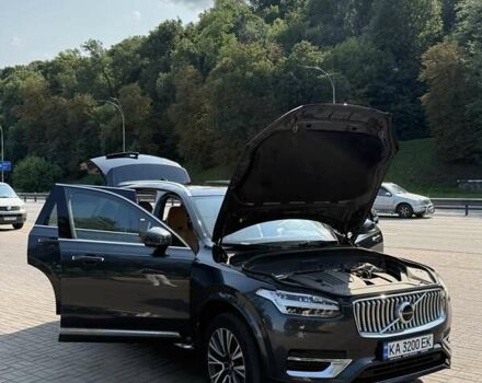 Серый Вольво ХС90, объемом двигателя 1.97 л и пробегом 56 тыс. км за 53000 $, фото 1 на Automoto.ua