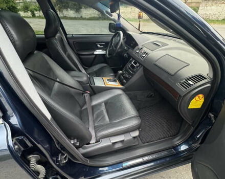 Синий Вольво ХС90, объемом двигателя 2.4 л и пробегом 318 тыс. км за 9200 $, фото 13 на Automoto.ua